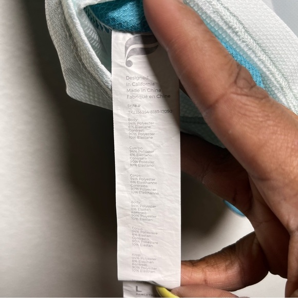 Fabletics Women Tank Top Large Green White Racerback Gym Outdoor Workout - Picture 6 of 10